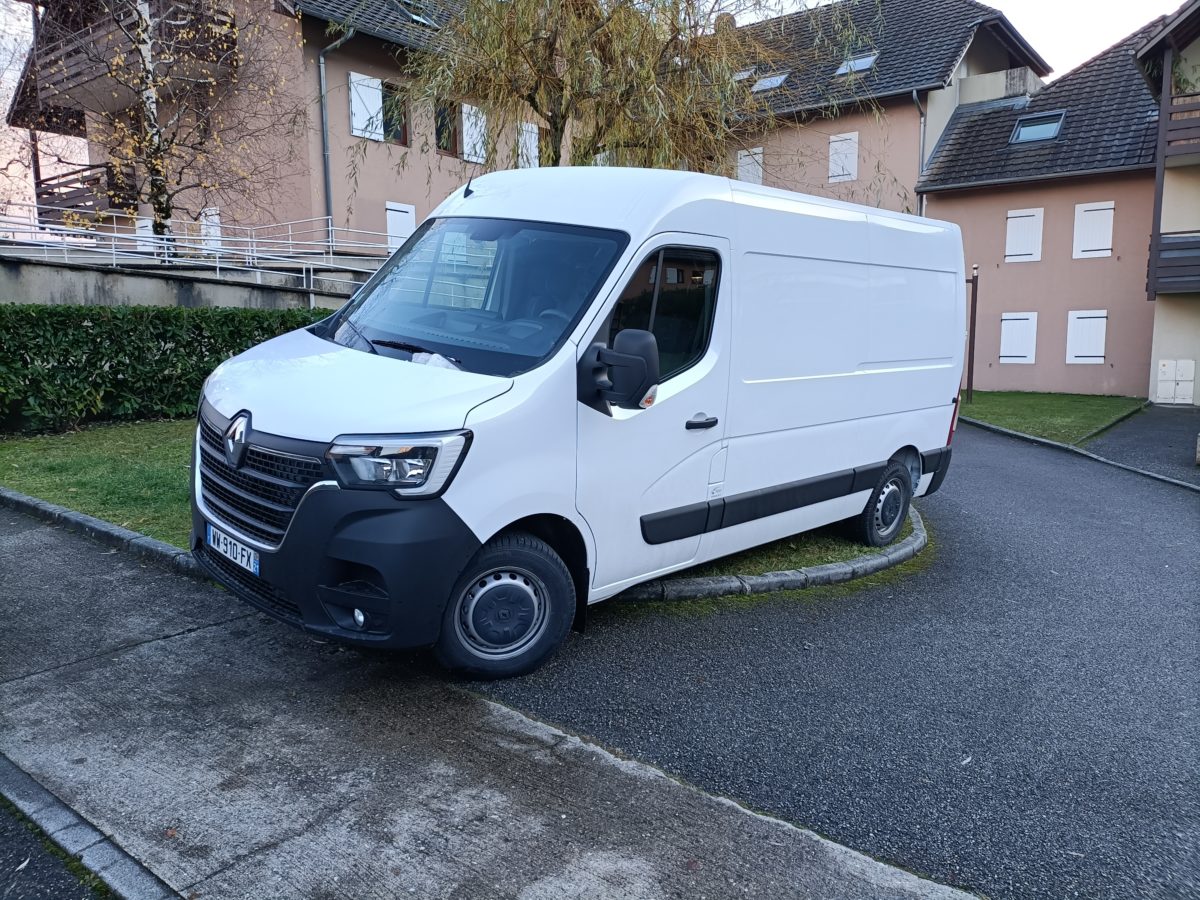 Renault Master L2H2 - C9 RENOVATION s'équipe d'un utilitaire flambant neuf